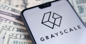 Stay away from Grayscale Bitcoin Trust despite discount narrowing to 10-month low